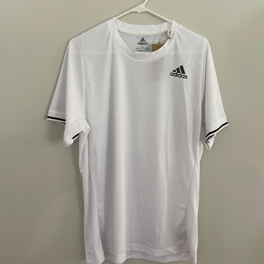 NWT, Adidas Freelift Tennis Tee, Men’s Large, white with black label
